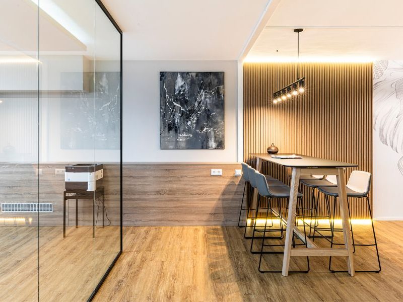 Egyedi festmények irodáknak