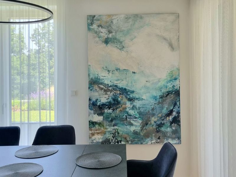 Kék absztrakt festmény